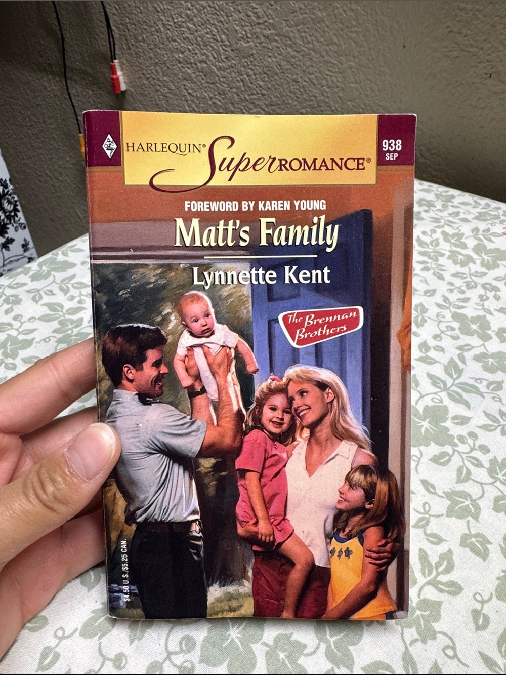 SuperRomance: Matt's Family by Lynnette Kent - Yellow Cover